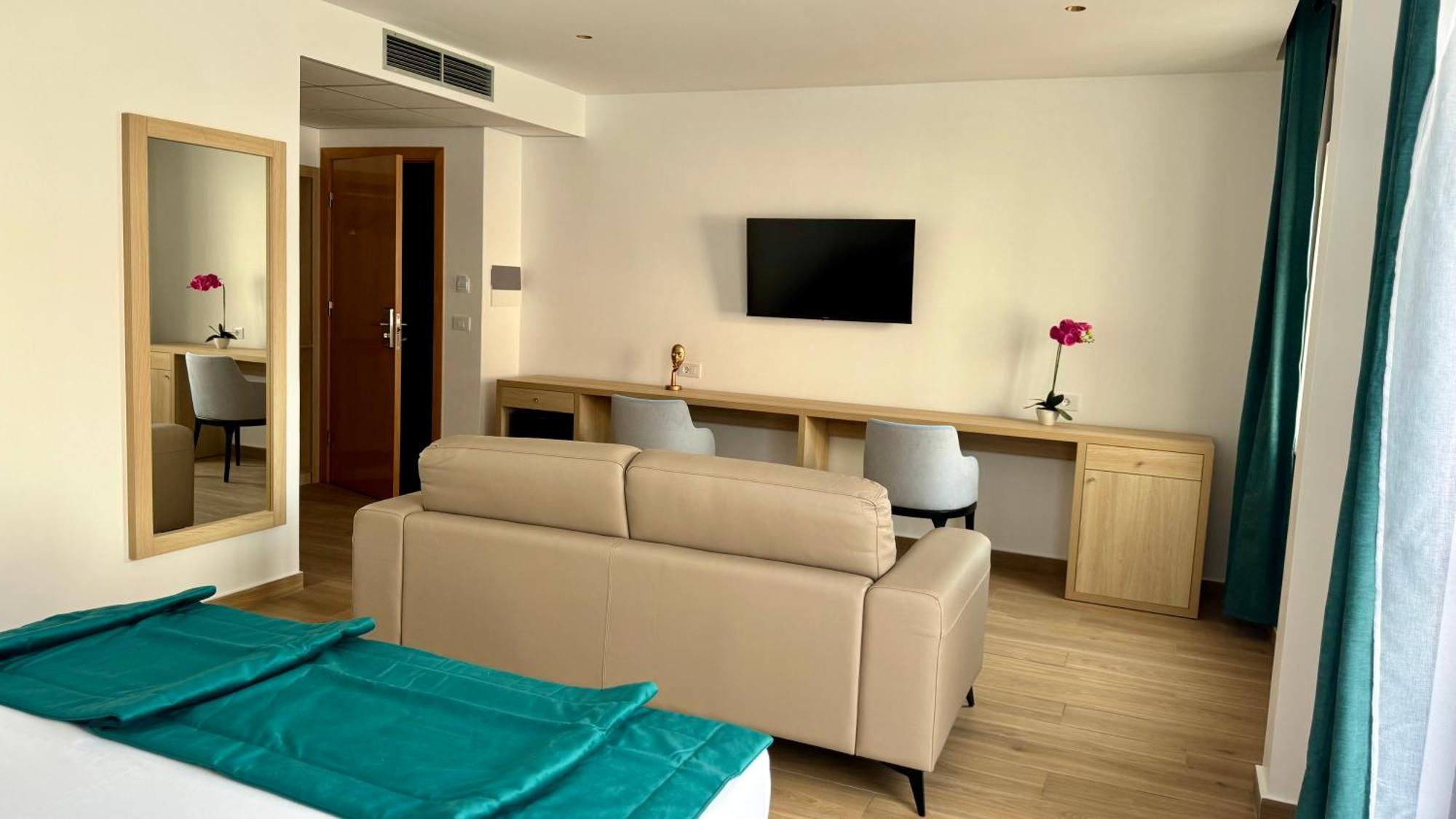 Hotel Blue Sky Тарафал Екстериор снимка