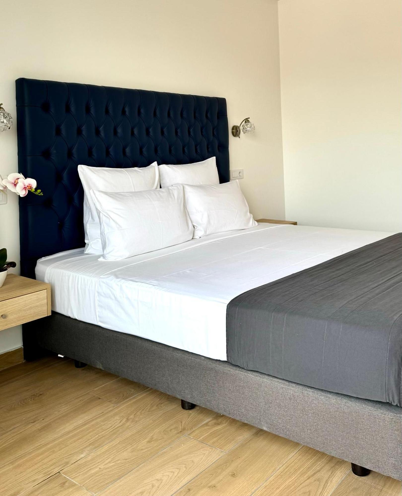 Hotel Blue Sky Тарафал Екстериор снимка